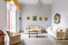 Apartamento en Napoli - Rettifilo Family Apartment