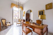 Apartamento en Napoli - Rettifilo Family Apartment