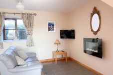 Hook Holiday Cottage, Mill Road Farm, a pet-friendly holiday cottage available beside the picturesque village of Kilmore Quay in County Wexford 