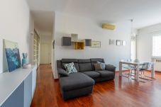 Apartamento en Bologna - Ristori 9 - Modern Petroleum Apartment