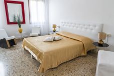 Apartamento en Venecia - Accademia Charm Apartment n.6 - LOCZ