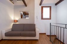 Apartamento en Venecia - Herion Palace Apt. 5 - LOCZ BK