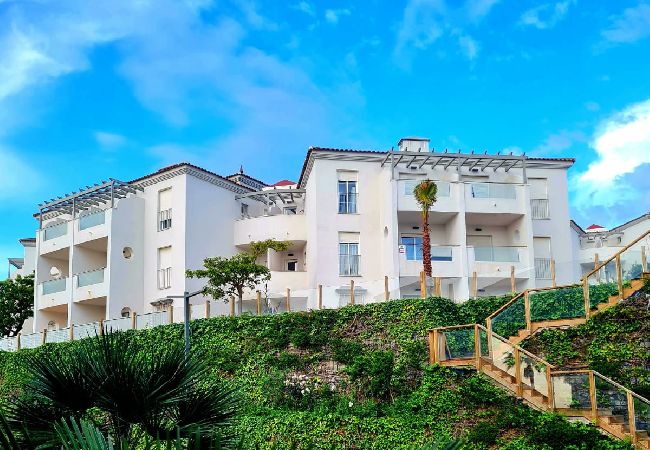 Apartamento en Manilva - Lavish Apartment in the Heart of Costa Del Sol