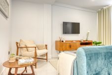 Apartamento en Funchal - Beco Santa Emilia 4P, a Home in Madeira