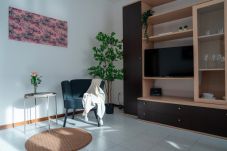 Apartamento en Magreglio - Scarlet Apartment with Garden