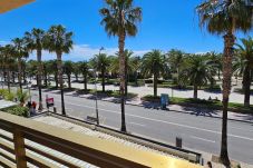 Apartamento en Salou - 7438-JAUME I. Primera Línea, Terraza y A/A