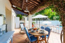 Villa en Niza - VILLA HATELMA VI4404 By Riviera Holiday Homes