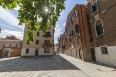 Apartamento en Venecia - Accademia Opera Deluxe - LOCZ