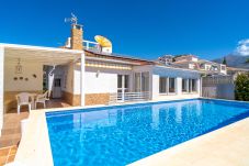 Villa à Nerja - Villa Sevilla Private Pool by Casasol