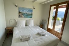 chambre, appartement, luxe, location saisonnière, annecy, vacances, vue lac, montagne, chalet, hôtel, neige, soleil