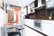 Alquiler apartamento de lujo alto standing Salou. Cocina J.TRAMONTA