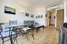 Appartement à Cannes - Palais Rouaze / SOM2151/ 2P