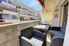 Appartement à Cannes - Studio terrasse 2mn plage / 3417