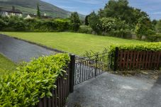 Garden Cottage Tipperary, Rural Pet-Friendly Holiday Accommodation Available in Cahir, County Tipperary