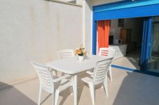 appartement avec terrasse et piscine proche de la mer à peniscola