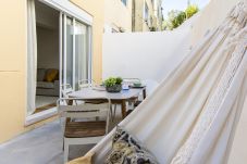 Terrasse privée d'appartement à Algés