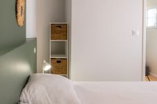 Chambre minimaliste et impeccable