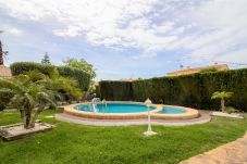 Villa à Alcocebre / Alcossebre - Villa con piscina , jardín y Barbacoa Alcossebre