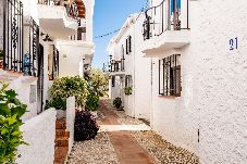 Maison à Nerja - Villa Las violetas  with  2 communal pools