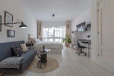 Appartement à Malaga - JINETES HOLIDAYS - Nice apartment with free WiFi.